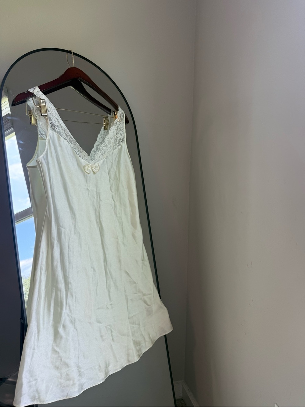 Erika Taylor Intimates Lace Trim Ivory Slip Nightgown vtg 90s